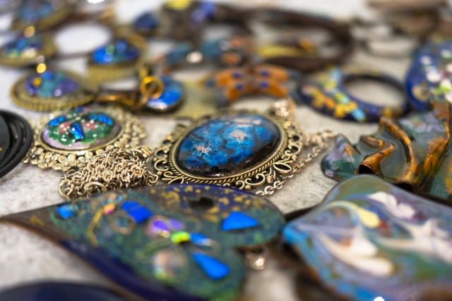 類似商品（サービス）との違いを明確にする